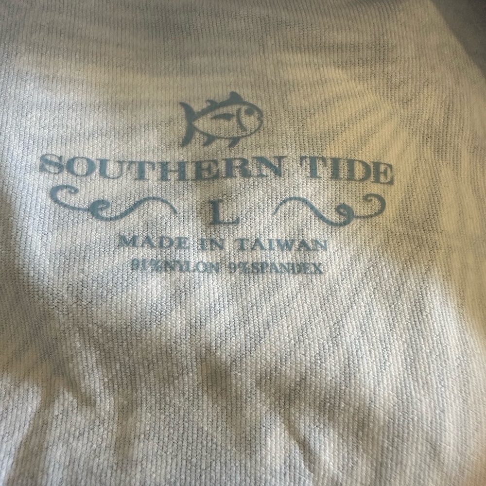 Southern Tide Blue and White Shell-Print Sleeveless Coverup - Picture 4 of 5